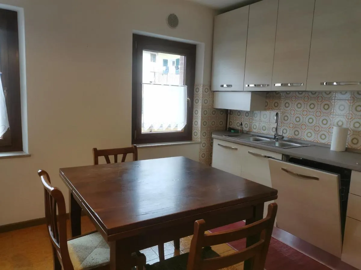 Spazioso E Completo Appartamento Con 3 Camere, Doppi Servizi, Fino A 8 Posti Letto Pedavena 0*,  Italy