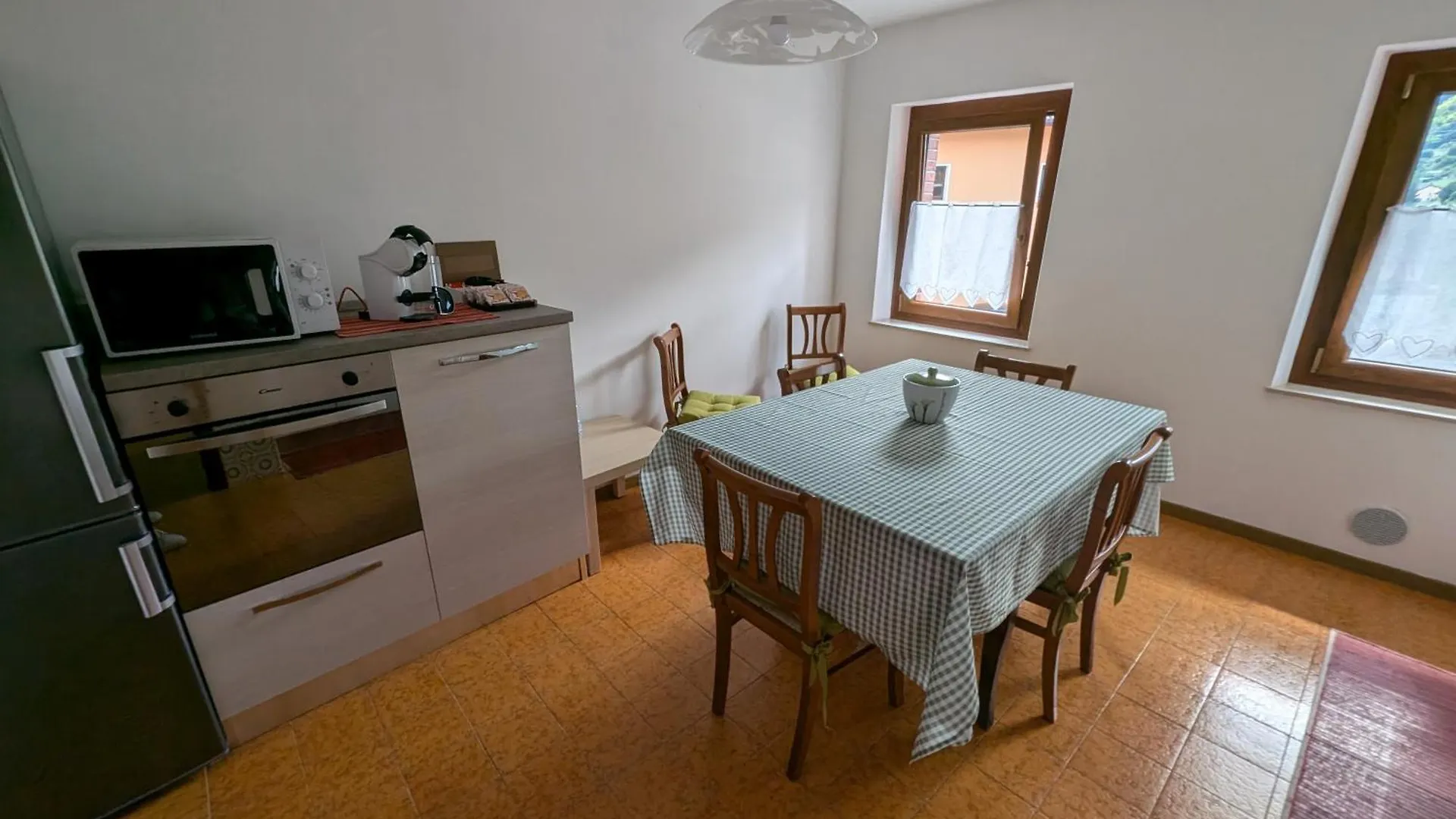 Spazioso E Completo Appartamento Con 3 Camere, Doppi Servizi, Fino A 8 Posti Letto Pedavena Apartment