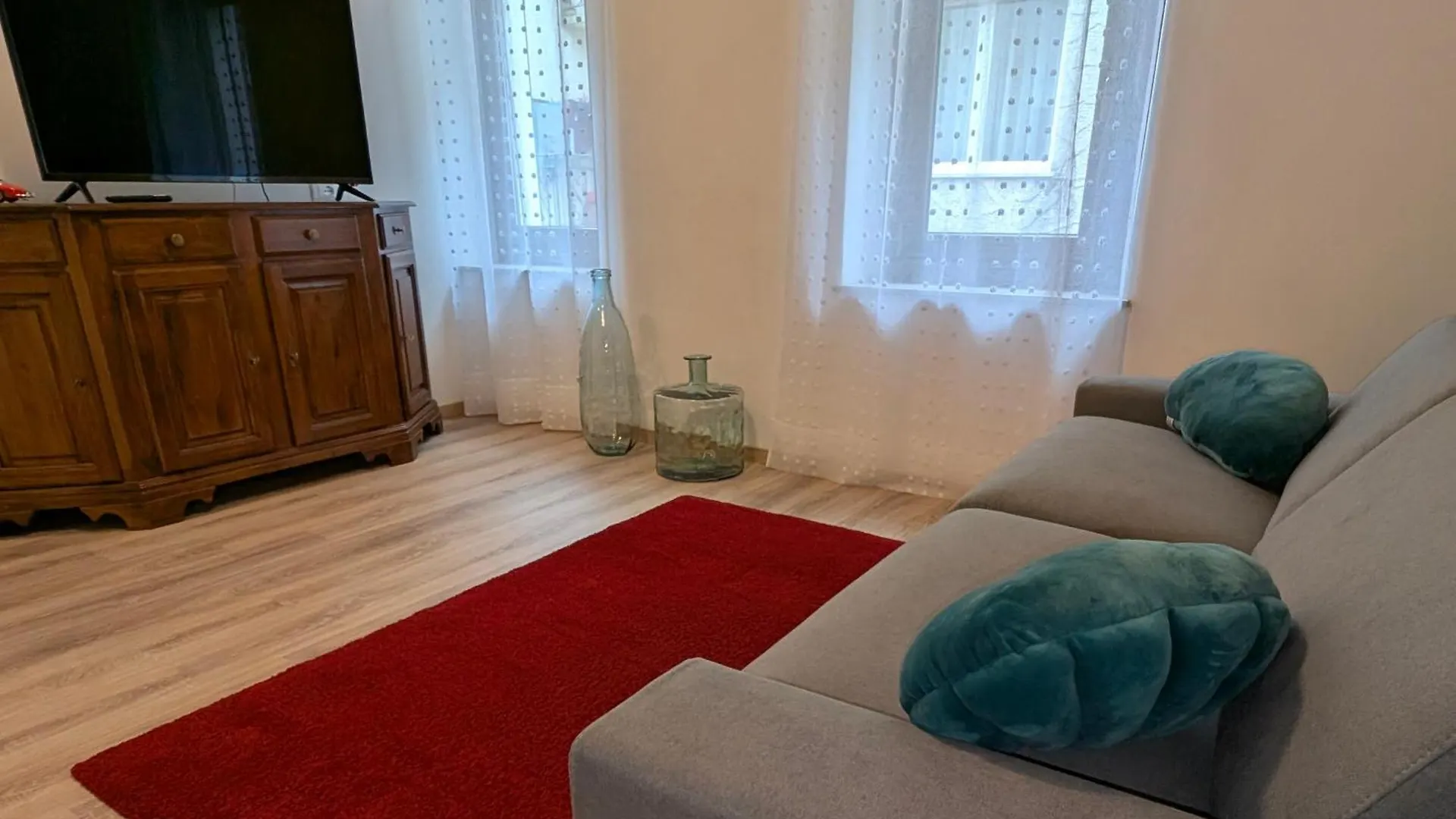 Spazioso E Completo Appartamento Con 3 Camere, Doppi Servizi, Fino A 8 Posti Letto Pedavena